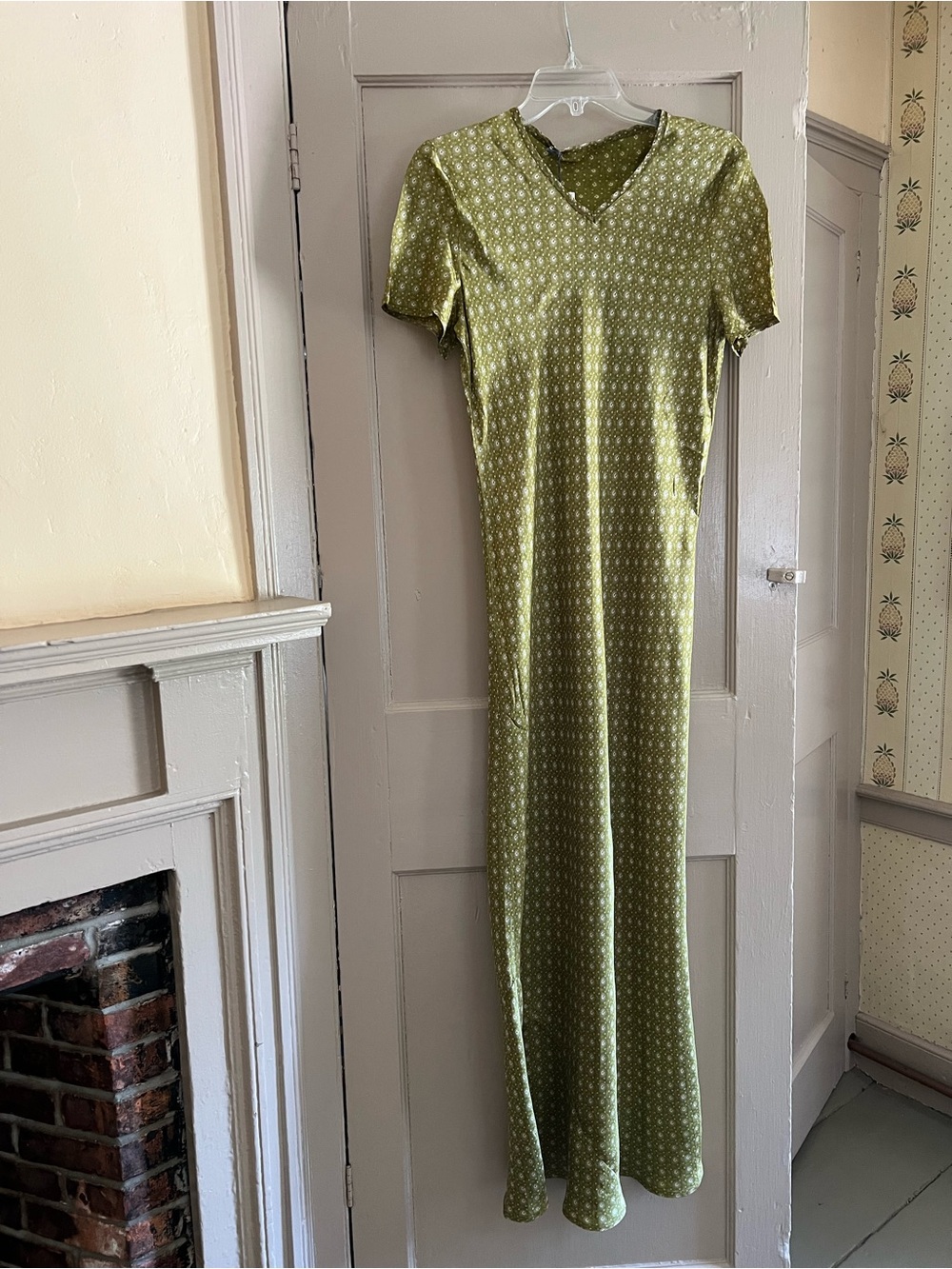Olive Green Short-Sleeve Maxi Dress with Subtle Print